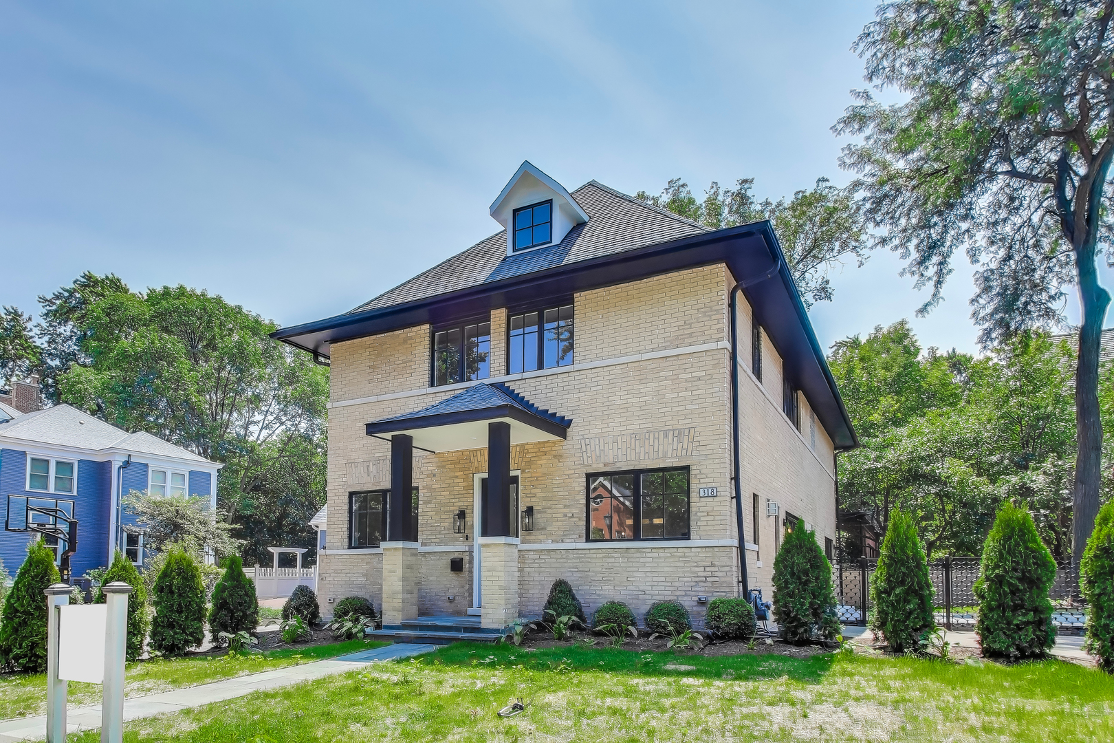 318 Greenleaf Street