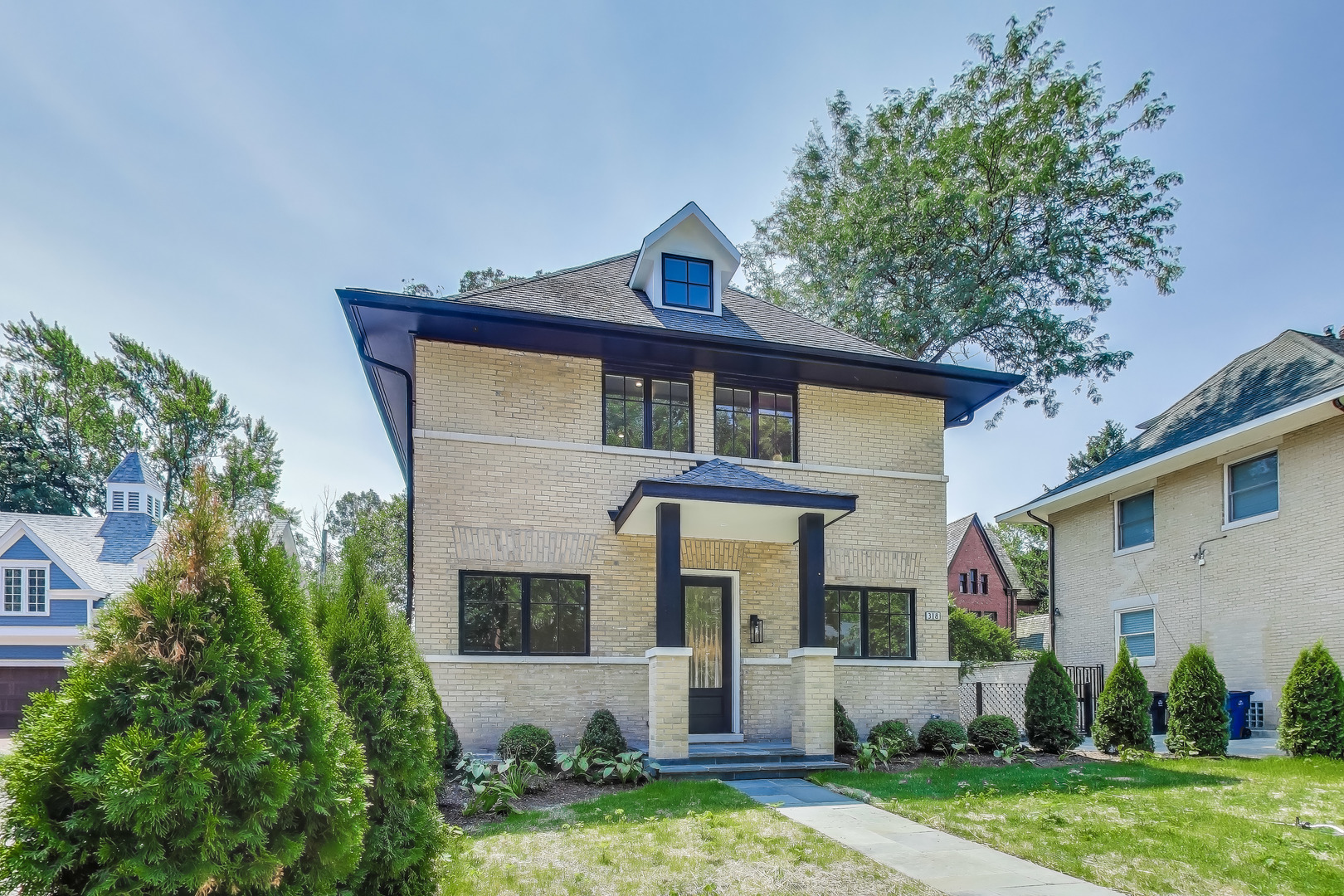 318 Greenleaf Street