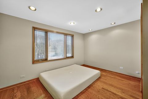 Tiny photo for 423 S Yale Avenue, Addison, IL 60101 (MLS # 12614321)