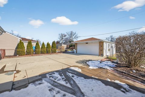 Tiny photo for 423 S Yale Avenue, Addison, IL 60101 (MLS # 12614321)