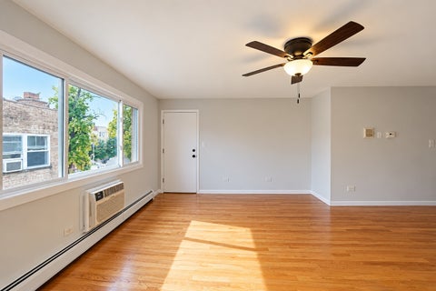 Tiny photo for 4306 N Keystone Avenue #303, Chicago, IL 60641 (MLS # 12795525)
