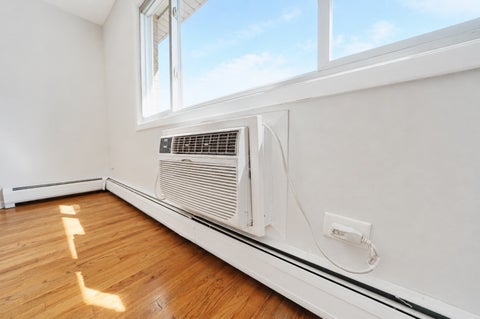 Tiny photo for 4306 N Keystone Avenue #303, Chicago, IL 60641 (MLS # 12795525)