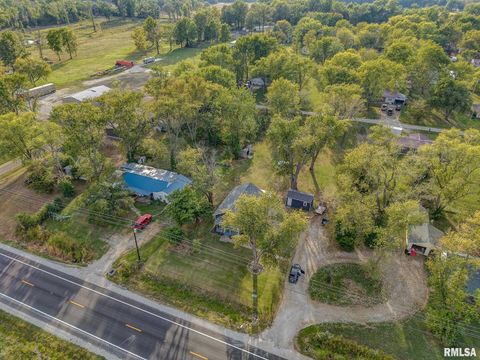 Tiny photo for 2109 N BROADWAY Avenue, Salem, IL 62881 (MLS # EB460024)