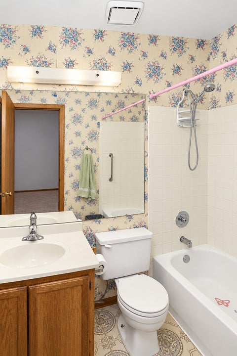 Tiny photo for 7510 Washington Street, Hanover Park, IL 60133 (MLS # 12766703)