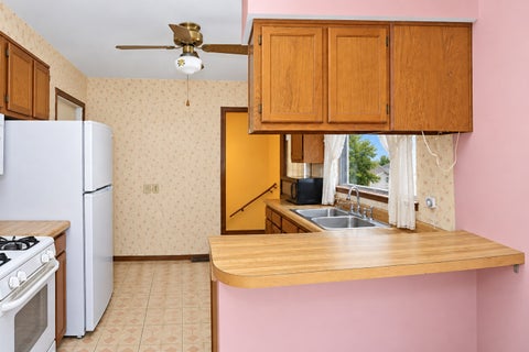 Tiny photo for 7510 Washington Street, Hanover Park, IL 60133 (MLS # 12766703)