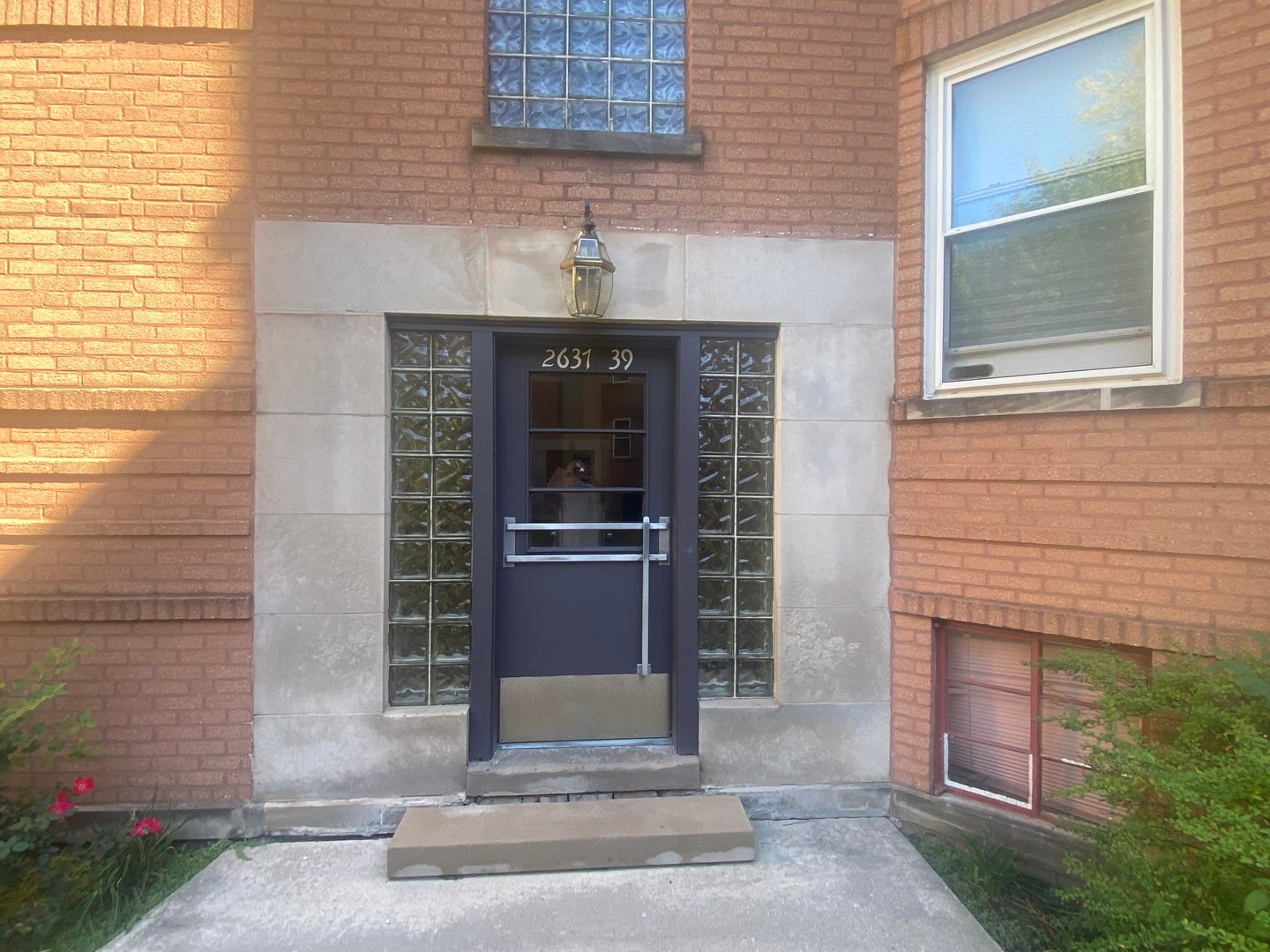 2637 W Fitch Avenue 1E