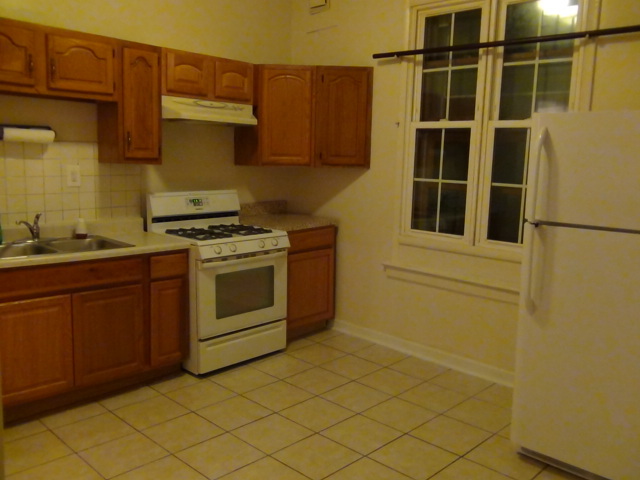 1552 W Highland Avenue 2E