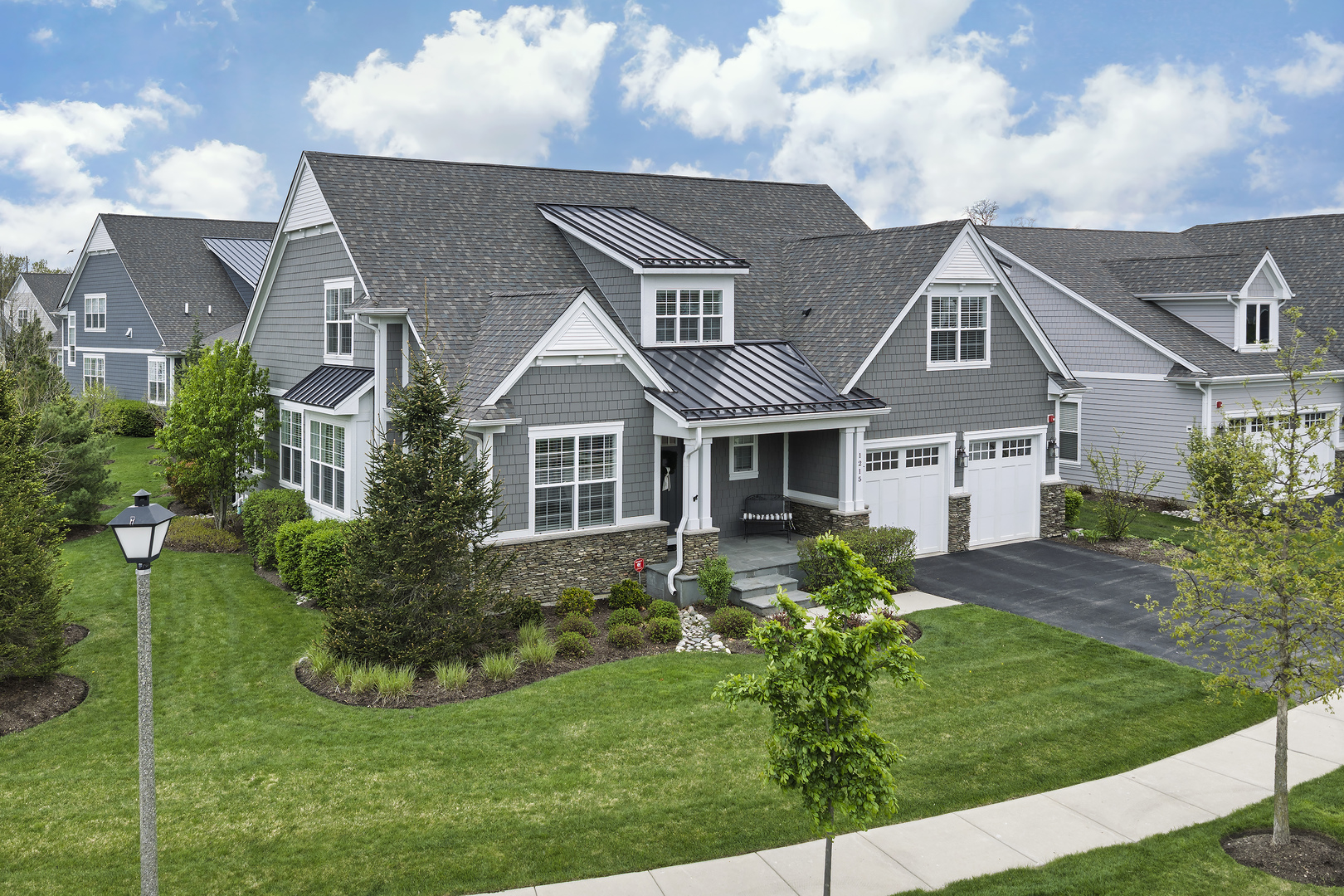 1215 Woodview Lane