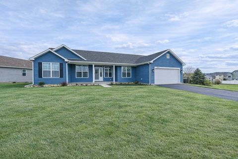 Photo of 2214 Truman Trail, McHenry, IL 60051 (MLS # 12580745)