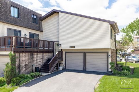 Property photo of 3s407 Chestnut Court, Warrenville, IL 60555