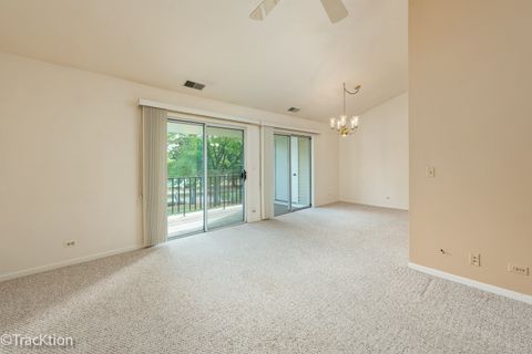 Tiny photo for 802 BUTTERNUT Lane #D, Mount Prospect, IL 60056 (MLS # 12495783)