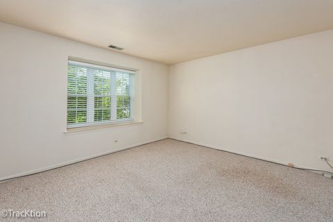Tiny photo for 802 BUTTERNUT Lane #D, Mount Prospect, IL 60056 (MLS # 12495783)