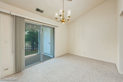 Tiny photo for 802 BUTTERNUT Lane #D, Mount Prospect, IL 60056 (MLS # 12495783)