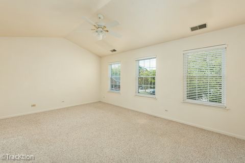 Tiny photo for 802 BUTTERNUT Lane #D, Mount Prospect, IL 60056 (MLS # 12495783)