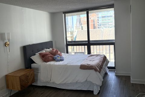 Tiny photo for 33 W Delaware Place #9D, Chicago, IL 60610 (MLS # 12474982)