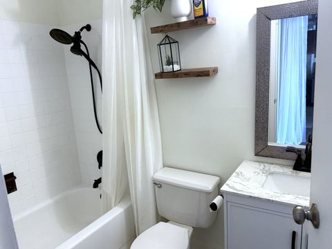 Tiny photo for 33 W Delaware Place #9D, Chicago, IL 60610 (MLS # 12474982)