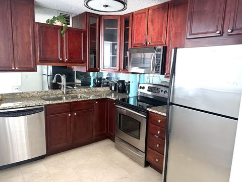 Tiny photo for 33 W Delaware Place #9D, Chicago, IL 60610 (MLS # 12474982)