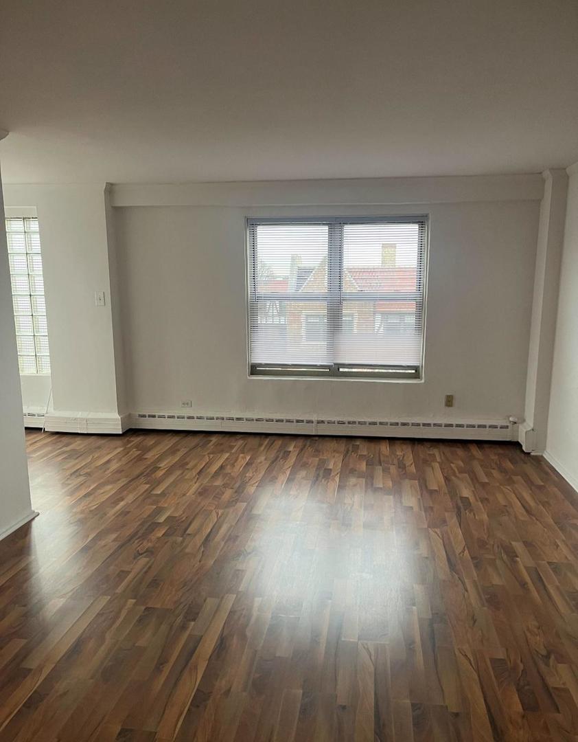 2620 W Berwyn Avenue 503