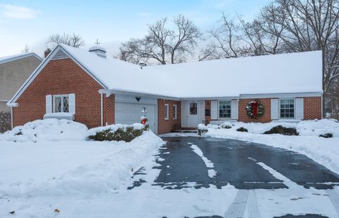 Photo of 1229 Suffolk Street, Naperville, IL 60563 (MLS # 12530143)