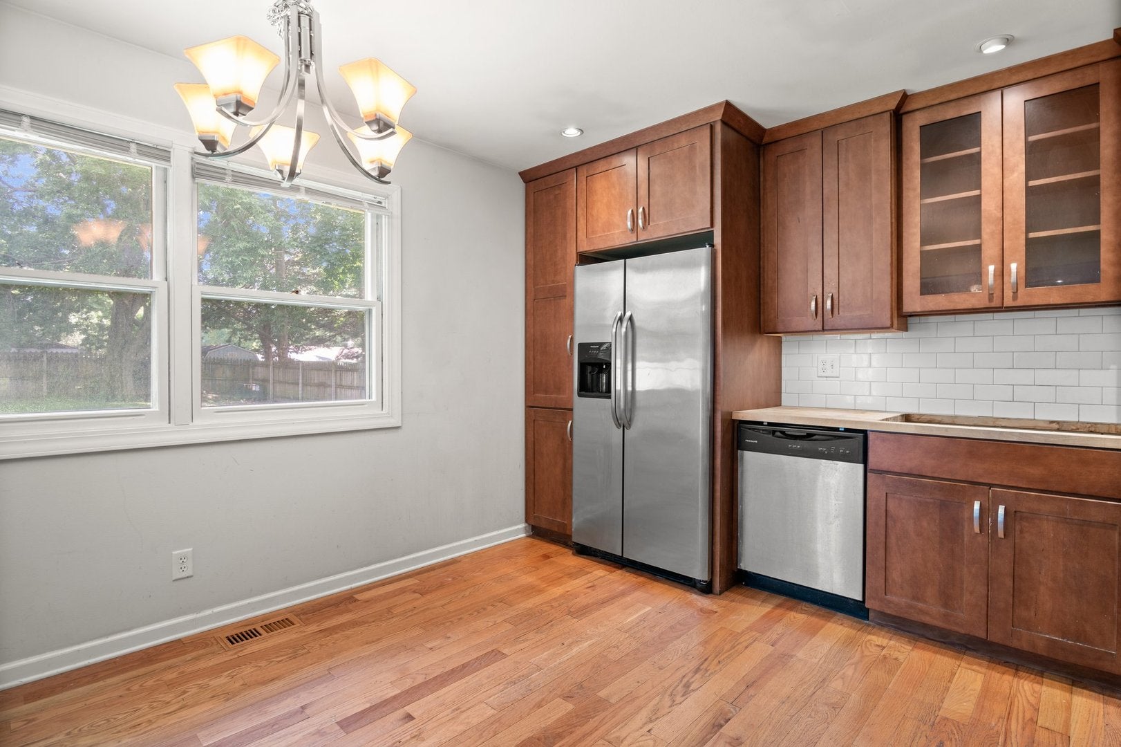 1414 S 7th Court