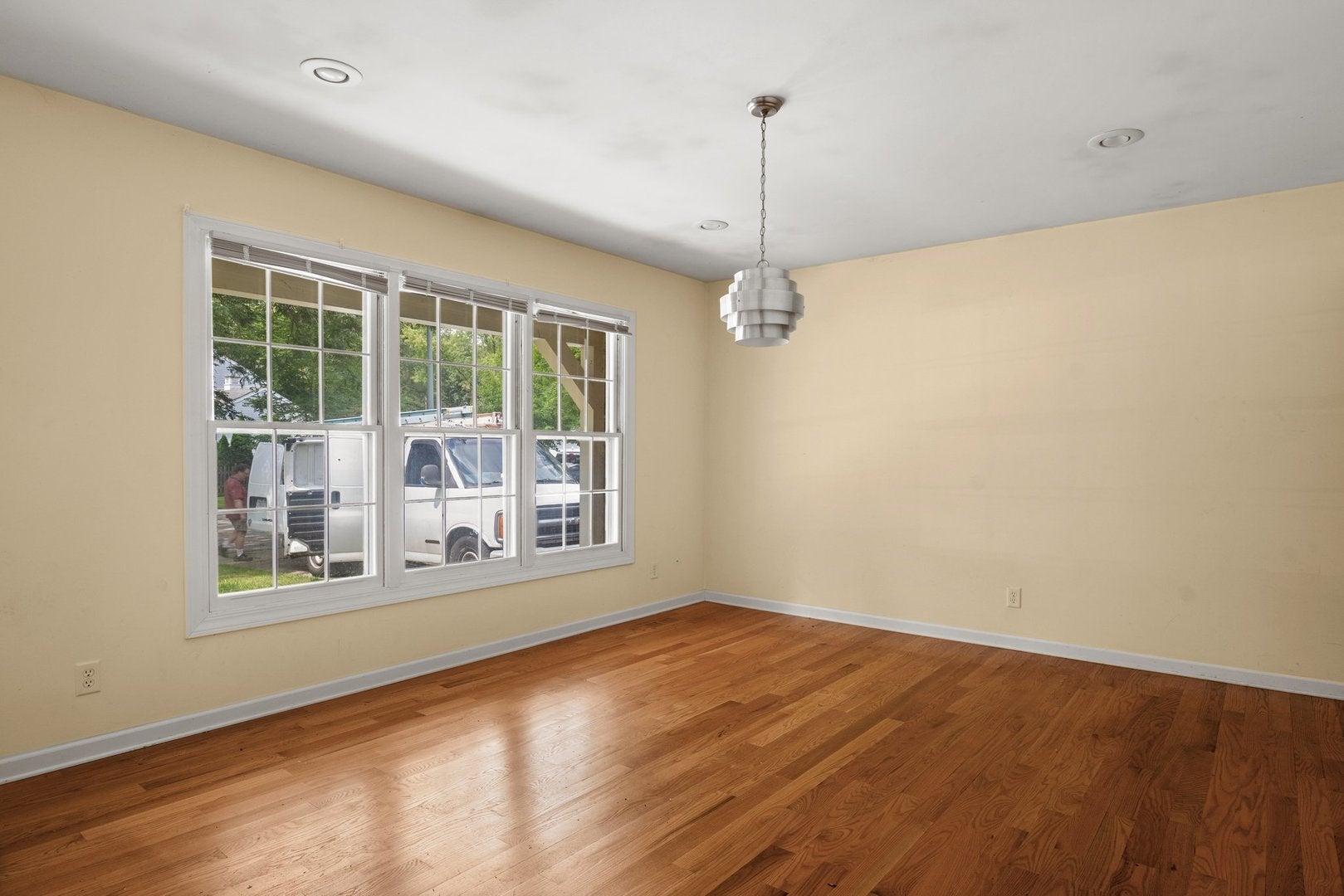 1414 S 7th Court