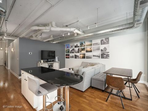 Tiny photo for 565 W Quincy Street #704, Chicago, IL 60661 (MLS # 12598782)