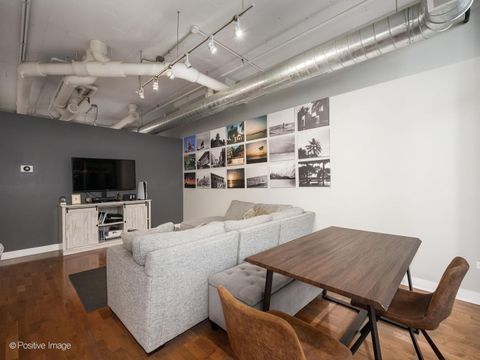 Tiny photo for 565 W Quincy Street #704, Chicago, IL 60661 (MLS # 12598782)