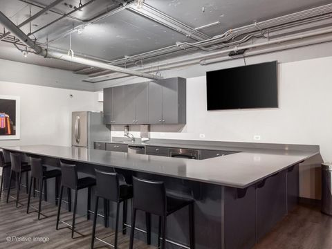 Tiny photo for 565 W Quincy Street #704, Chicago, IL 60661 (MLS # 12598782)