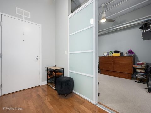 Tiny photo for 565 W Quincy Street #704, Chicago, IL 60661 (MLS # 12598782)