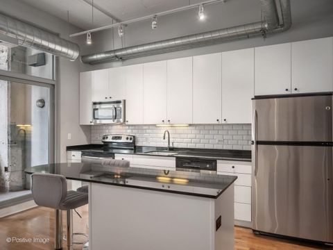 Tiny photo for 565 W Quincy Street #704, Chicago, IL 60661 (MLS # 12598782)