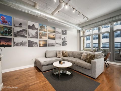 Tiny photo for 565 W Quincy Street #704, Chicago, IL 60661 (MLS # 12598782)