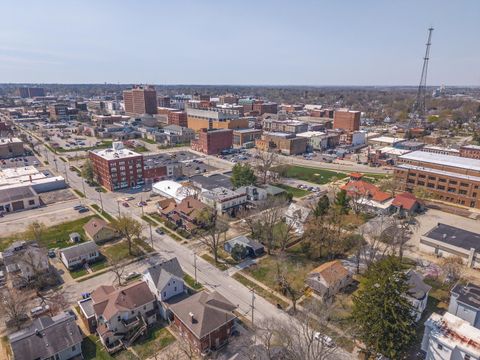 Tiny photo for 706 N Prairie Street, Bloomington, IL 61701 (MLS # 12615778)