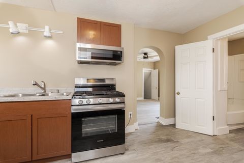 Tiny photo for 706 N Prairie Street, Bloomington, IL 61701 (MLS # 12615778)