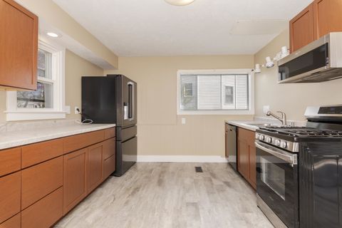 Tiny photo for 706 N Prairie Street, Bloomington, IL 61701 (MLS # 12615778)