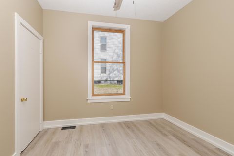 Tiny photo for 706 N Prairie Street, Bloomington, IL 61701 (MLS # 12615778)