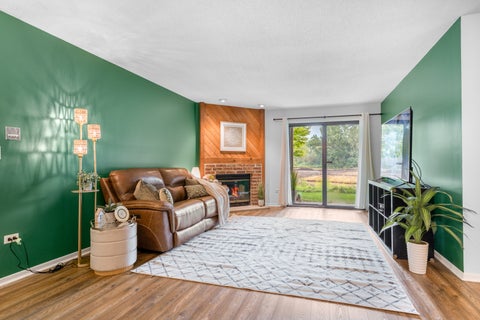 Tiny photo for 704 Elizabeth Drive #B, Wood Dale, IL 60191 (MLS # 12766577)