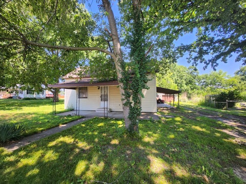 Tiny photo for 33 Cripple Creek Road, Pinckneyville, IL 62274 (MLS # 12688594)