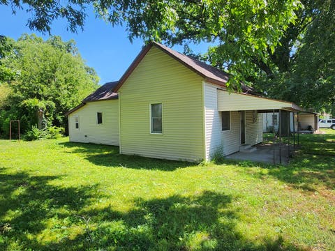 Photo of 33 Cripple Creek Road, Pinckneyville, IL 62274 (MLS # 12688594)