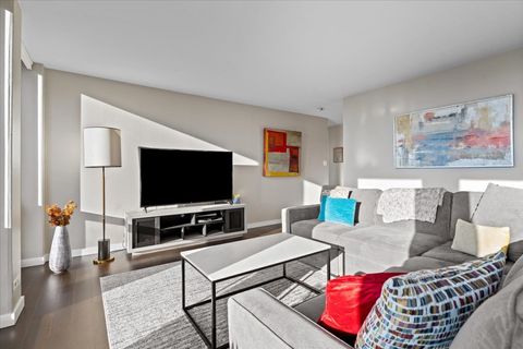 Tiny photo for 111 E Chestnut Street #34J, Chicago, IL 60611 (MLS # 12486932)