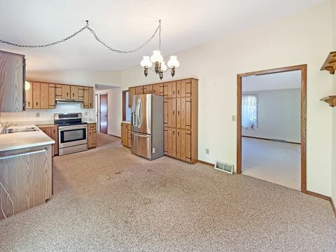 Tiny photo for 657 N Greenfield Drive, Freeport, IL 61032 (MLS # 12552926)