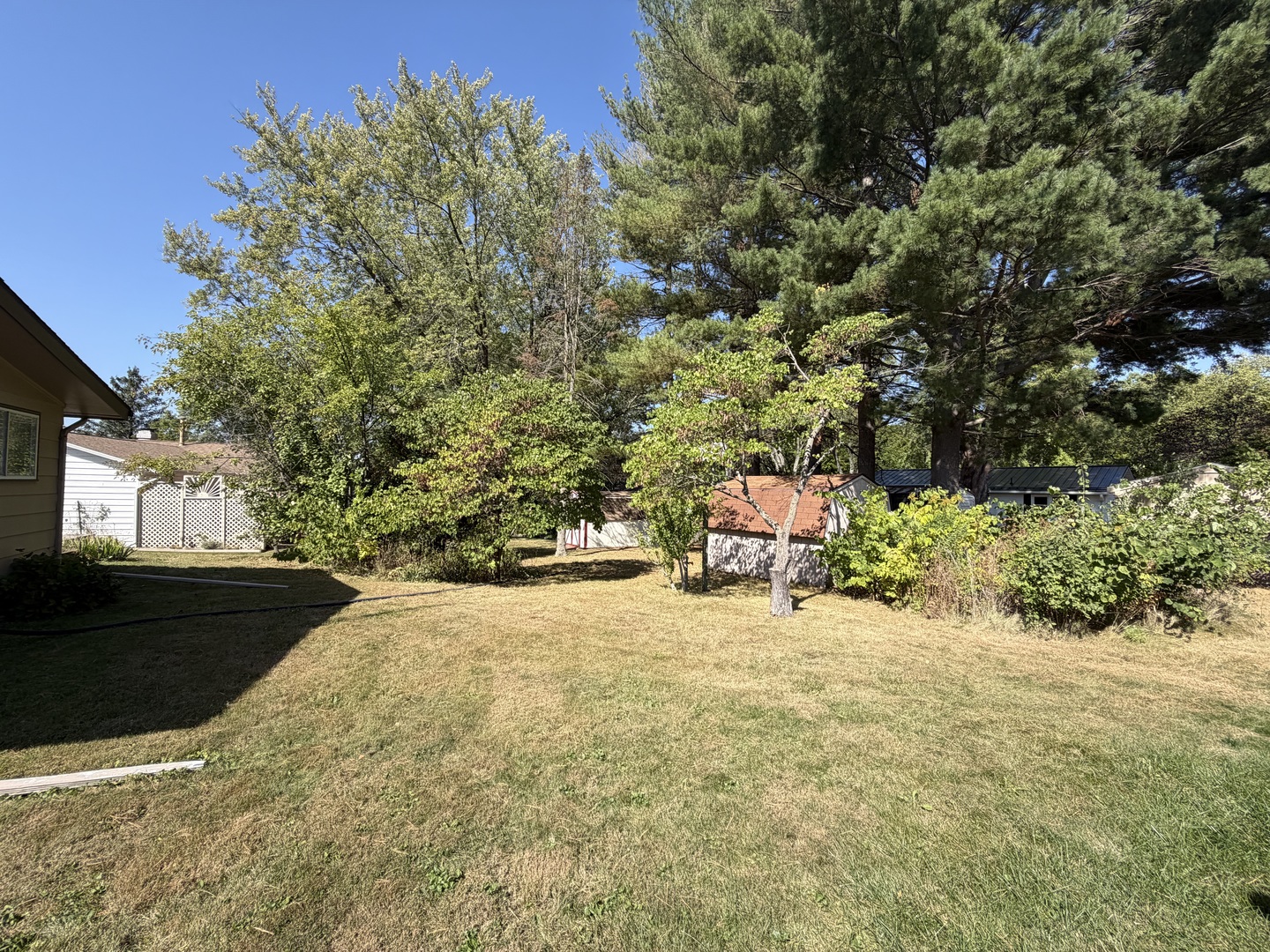657 N Greenfield Drive