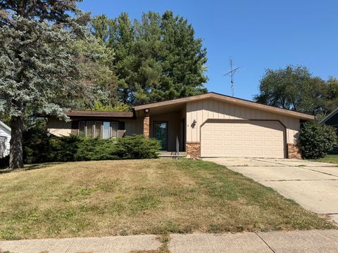 Photo of 657 N Greenfield Drive, Freeport, IL 61032 (MLS # 12552926)