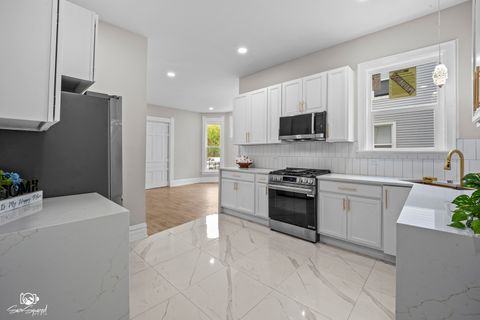 Tiny photo for 7226 S Yale Avenue, Chicago, IL 60621 (MLS # 12629058)