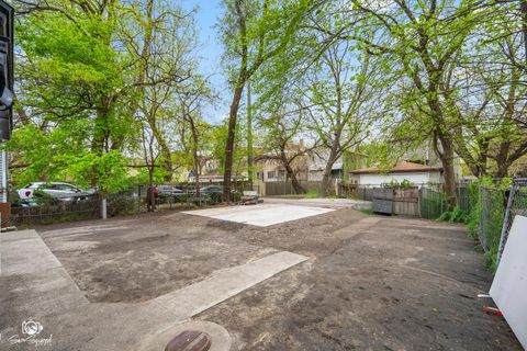 Tiny photo for 7226 S Yale Avenue, Chicago, IL 60621 (MLS # 12629058)