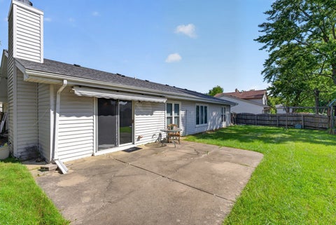 Tiny photo for 1025 Mayfield Lane, Hoffman Estates, IL 60169 (MLS # 12769110)