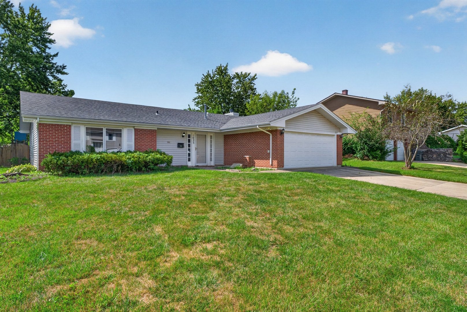 1025 Mayfield Lane