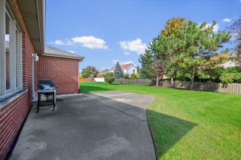 Tiny photo for 1540 HILLCREST Lane, Woodridge, IL 60517 (MLS # 12774702)