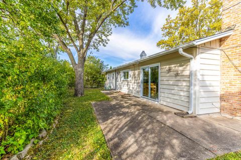 Tiny photo for 533 Cherry Lane, Glenview, IL 60025 (MLS # 12507646)