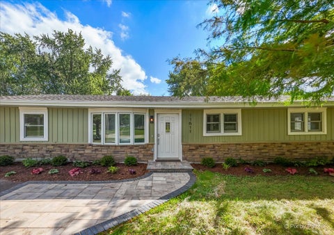 Photo of 11611 Douglas Avenue, Huntley, IL 60142 (MLS # 12775500)