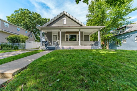 Photo of 2520 Walnut Street, Blue Island, IL 60406 (MLS # 12794672)